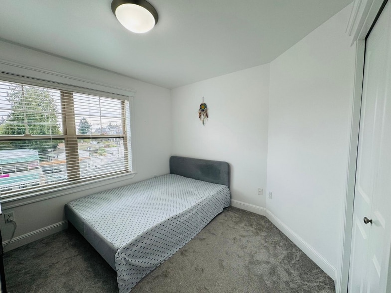 Building Photo - 3150 W Government Way