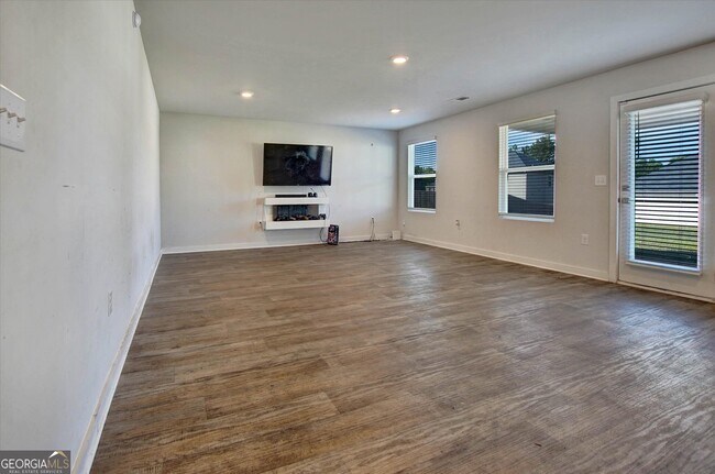 Building Photo - 1129 Bluecoat Cir