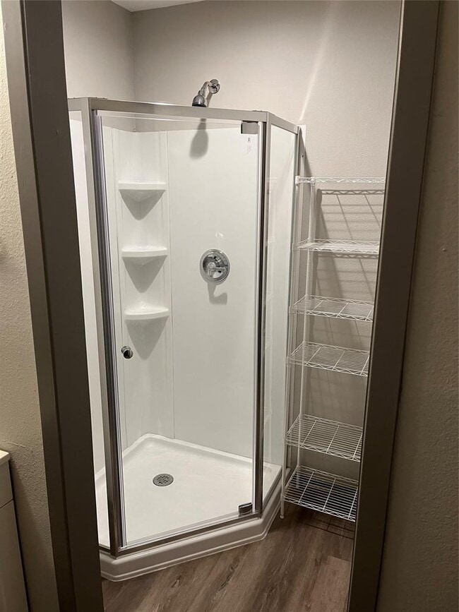 Building Photo - 705 Guadalimar St