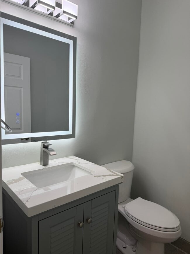 Building Photo - 3251 Laurel Ridge Cir