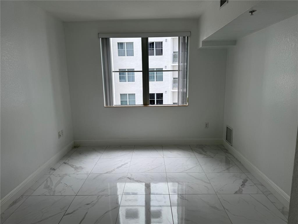 Building Photo - 1830 Radius Dr