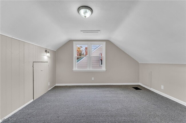 Building Photo - 14705 Krems Ave