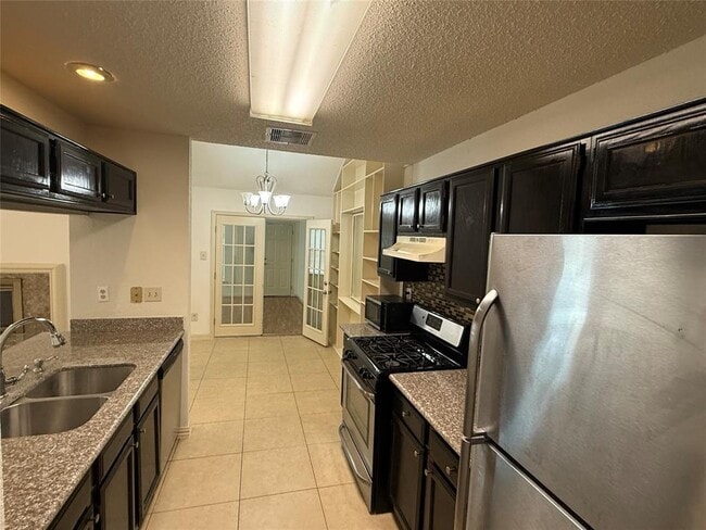 Building Photo - 4034 Kitchen Hill Ln