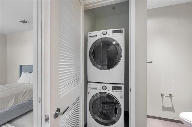 Building Photo - 45 Ivan Allen Jr Blvd NW