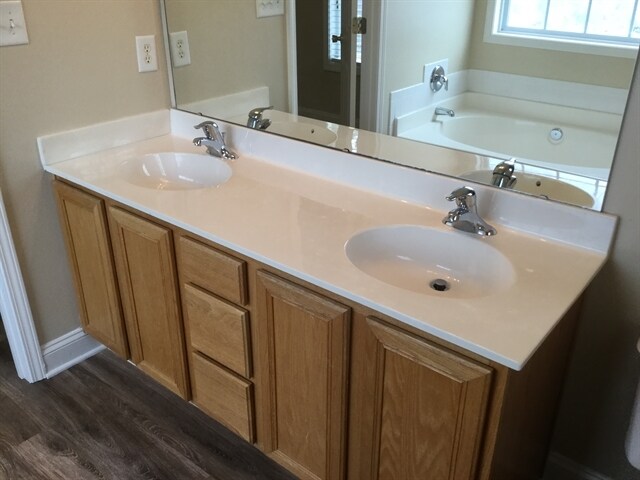 Building Photo - 9815 Waltham Ct