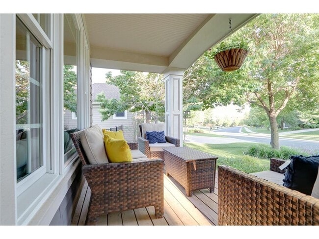 Building Photo - 10617 Sonoma Ridge