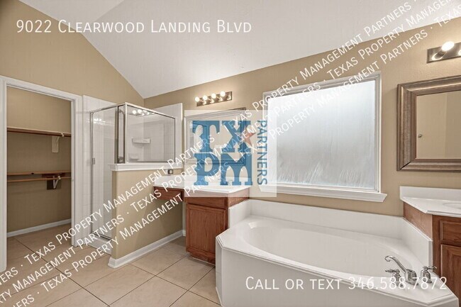 Building Photo - 9022 Clearwood Landing Blvd