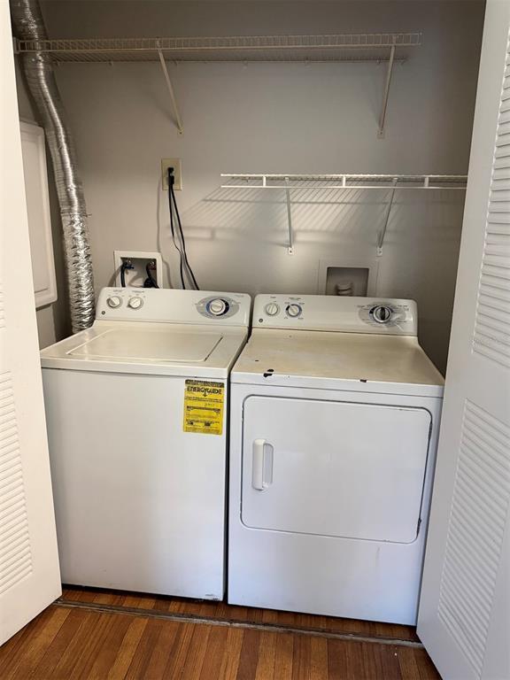 Building Photo - 2019 Dixie Belle Dr