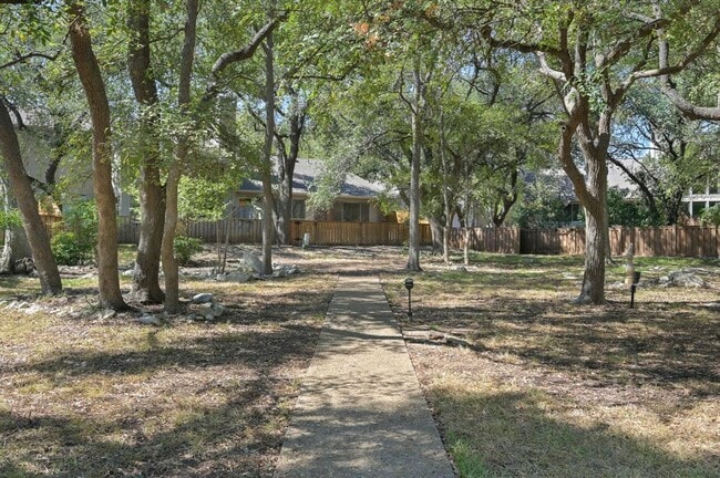 Building Photo - 3718 Steck Ave