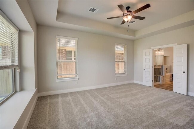 Building Photo - 2417 Caddo Canoe Dr