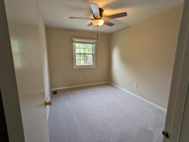 Building Photo - 7479 Zanuck Ct