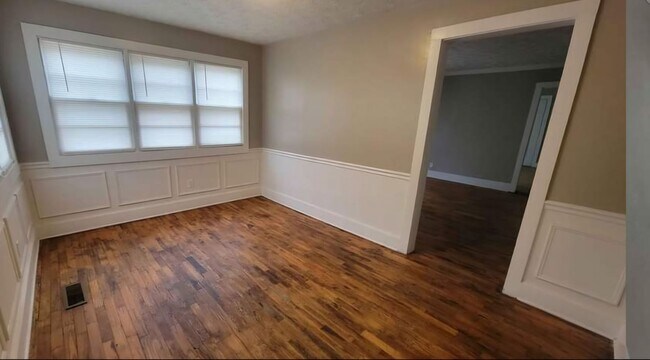 Building Photo - 2 Bedroom House in Pryor