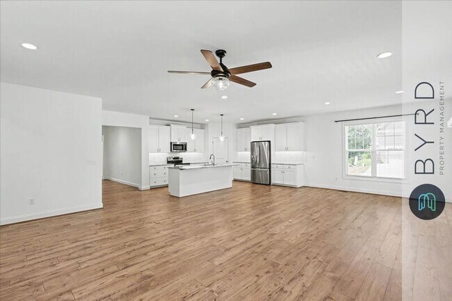 Building Photo - 9001 Sharpe Ct