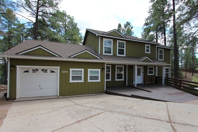 Building Photo - 5-Bedroom University Heights Gem – Privacy...