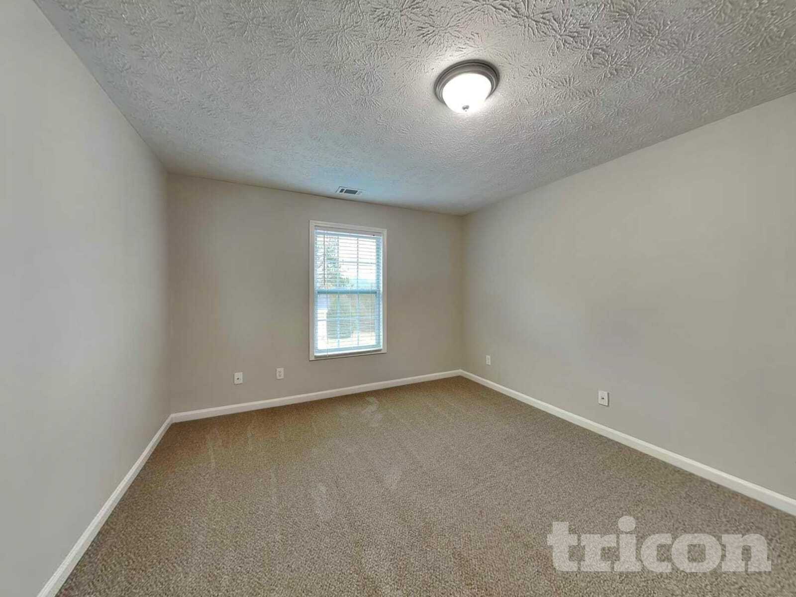 Building Photo - 35 Trelawney Ln