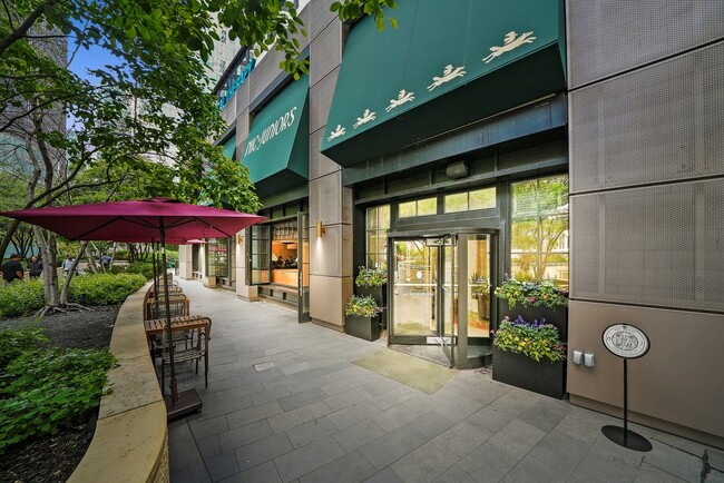 Building Photo - 405 N Wabash Ave