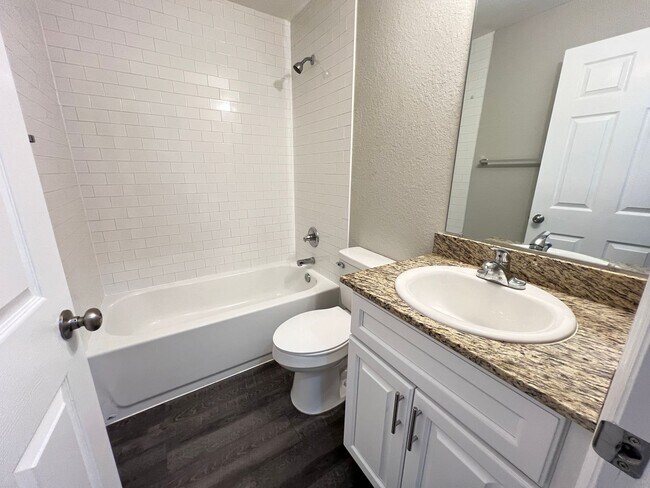 Building Photo - AWESOME 3 BD/2BA Home in Ocala!! Ready for Move-In