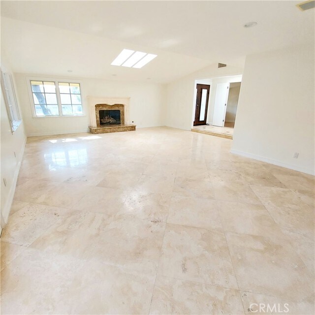 Building Photo - 16545 Park Ln Cir