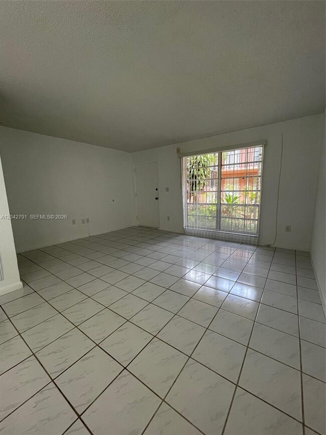 Building Photo - 10832 SW 88th St
