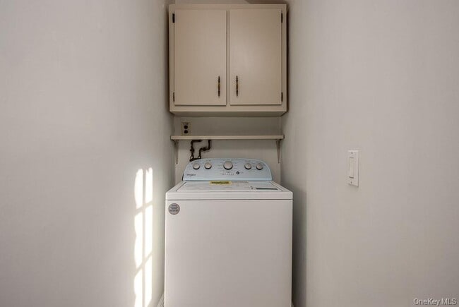 Building Photo - 120 S Broadway