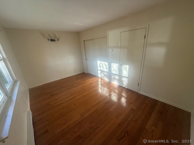 Building Photo - 7 Eden Dr