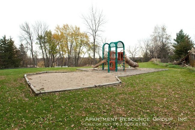 Building Photo - 2 bedroom in Delano MN 55328-5401