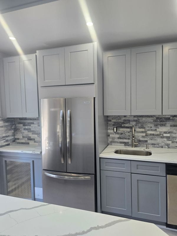 Building Photo - 540 46th St