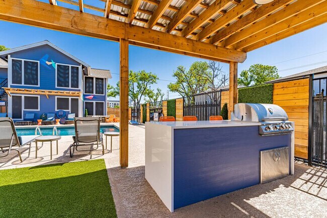 Building Photo - 5200 N Lamar Blvd