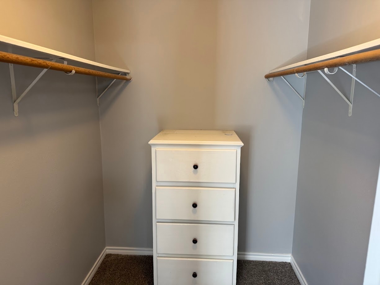 Building Photo - 1802 Sara Dr