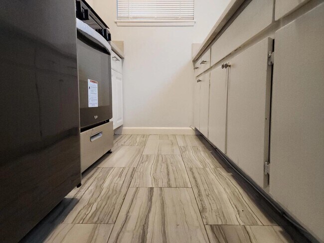 Interior Photo - 3812 Wisconsin St