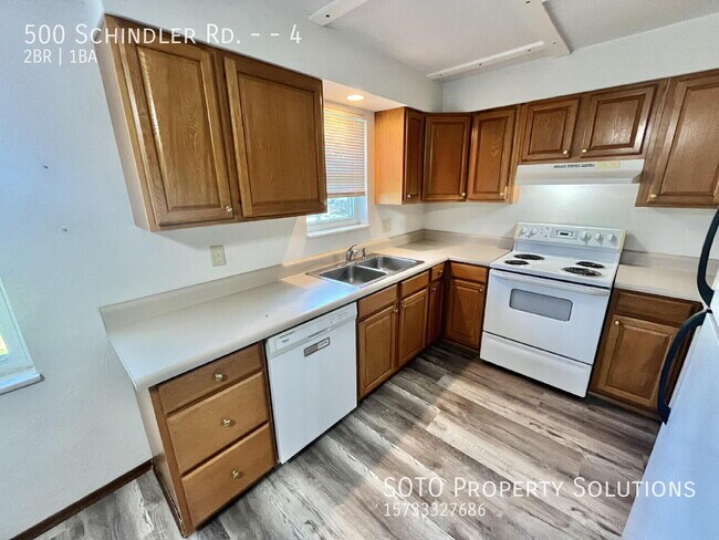 Building Photo - 500 Schindler Rd