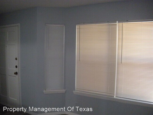 Building Photo - 3400 Speedway-