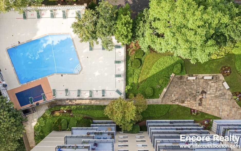 Building Photo - 101 Monmouth St