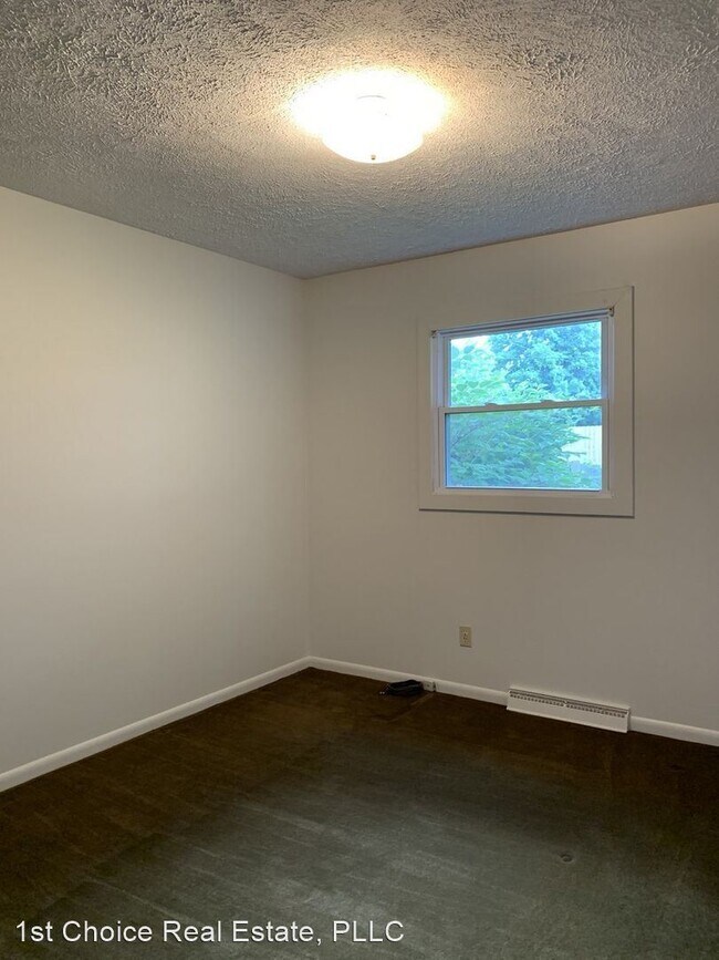 Building Photo - 3 br, 1 bath House - 5523 W. Michigan Ave.