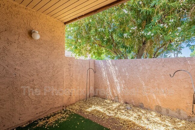 Building Photo - 1942 S Emerson