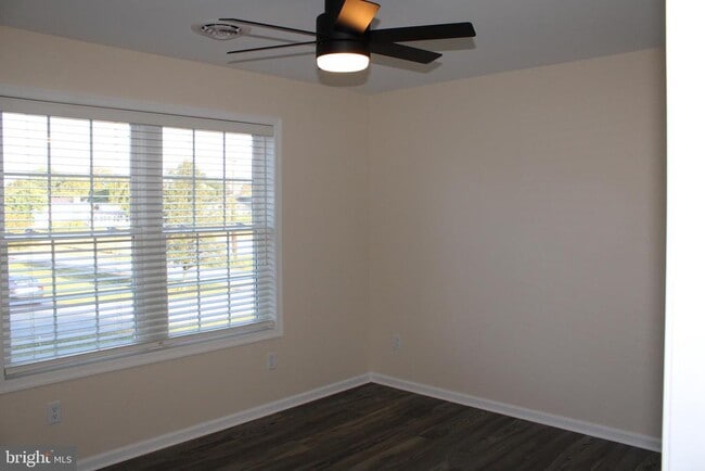 Building Photo - 775 DRIVE