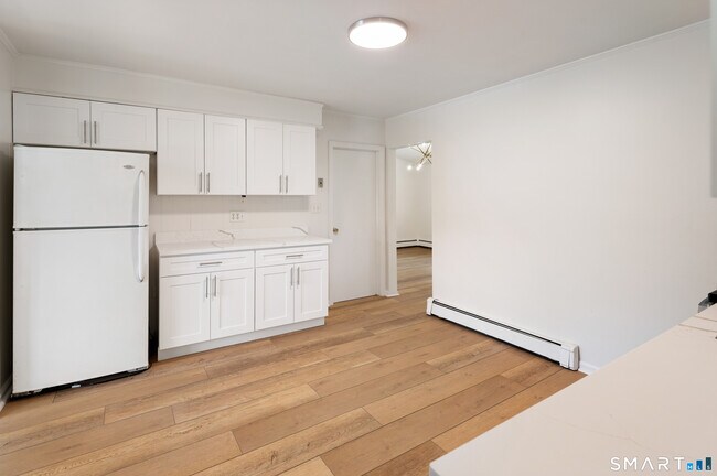 Building Photo - 1329 Stillwater Rd