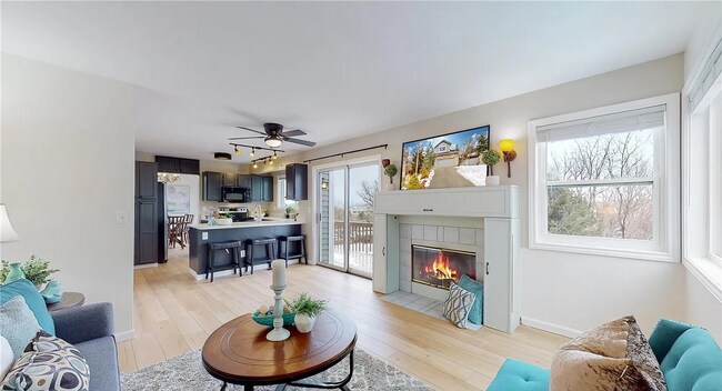 Building Photo - Stunning 5Bed 3.5Bath Modern Home on Spacious Lot in Quiet Boulder Cul-de-Sac