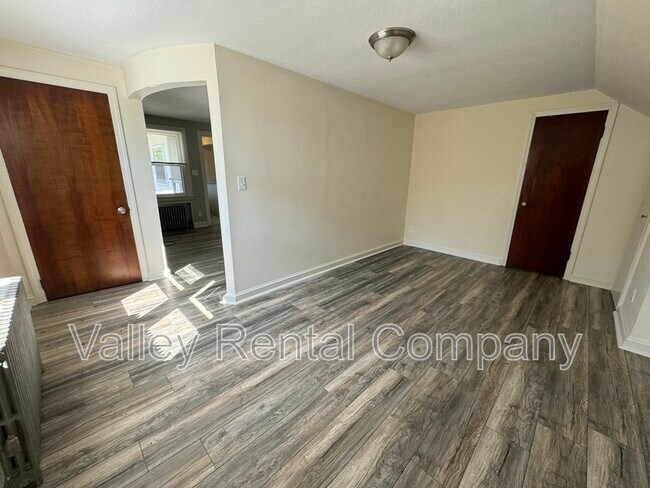 Building Photo - 72 Lyman St