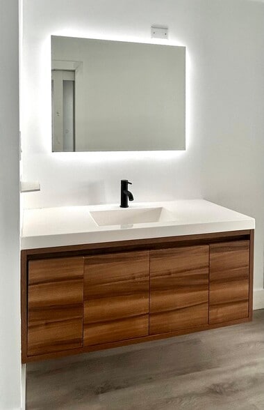 Building Photo - 5838 Collins Ave