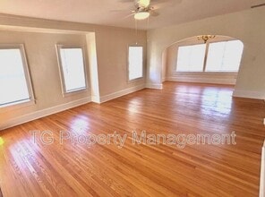 Building Photo - 3522 Pine St