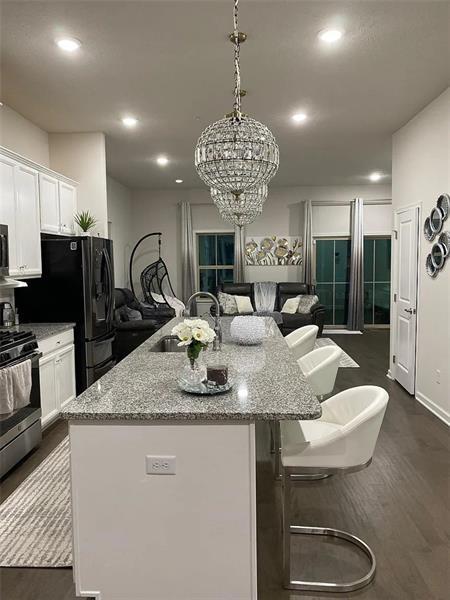 Building Photo - 2008 Hemlock Ln