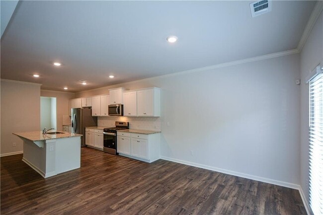 Building Photo - 331 Belmont Dr