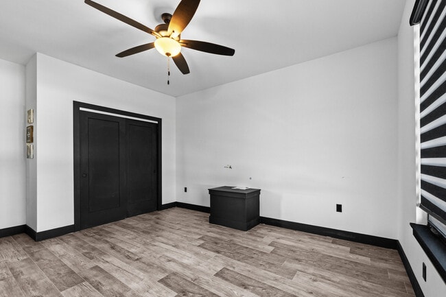 Building Photo - 5947 Screaming Eagle Ln