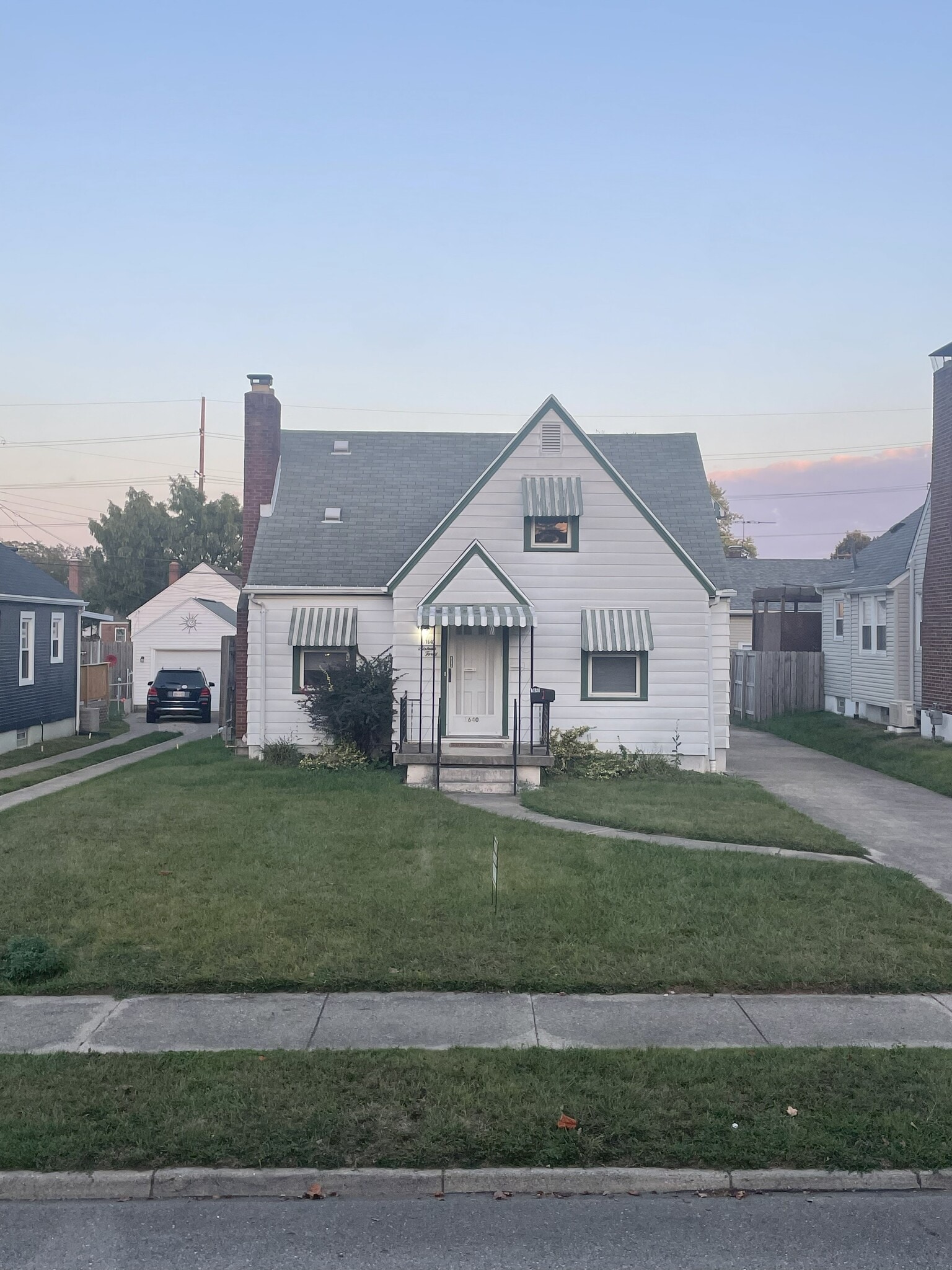 Building Photo - 1640 Rosemont Blvd