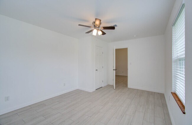 Building Photo - 12642 Alice Ln