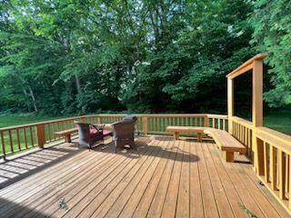 Building Photo - 456 Essex Dr