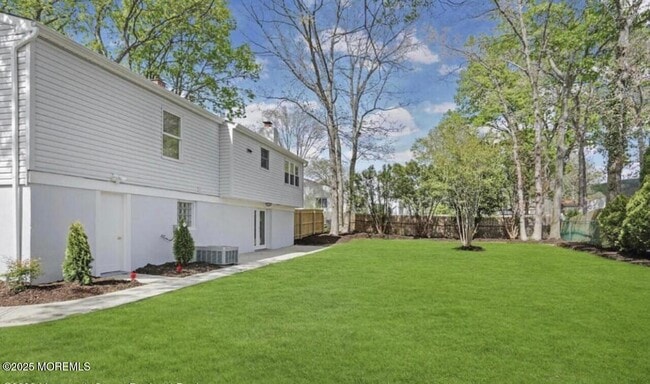 Building Photo - 1015 Zircon Dr