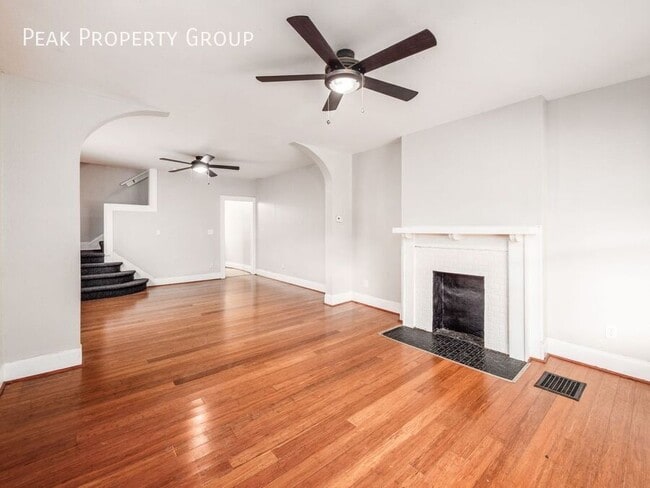 Primary Photo - 1411 N 5th St