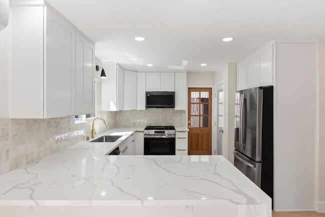 Building Photo - 3646 Curlew St